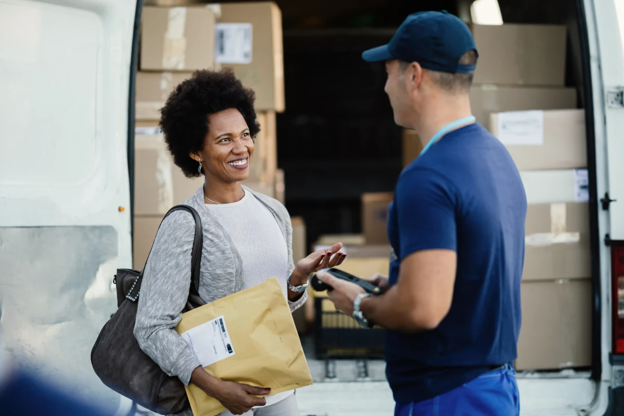 Customer receives order after using last mile delivery tracking
