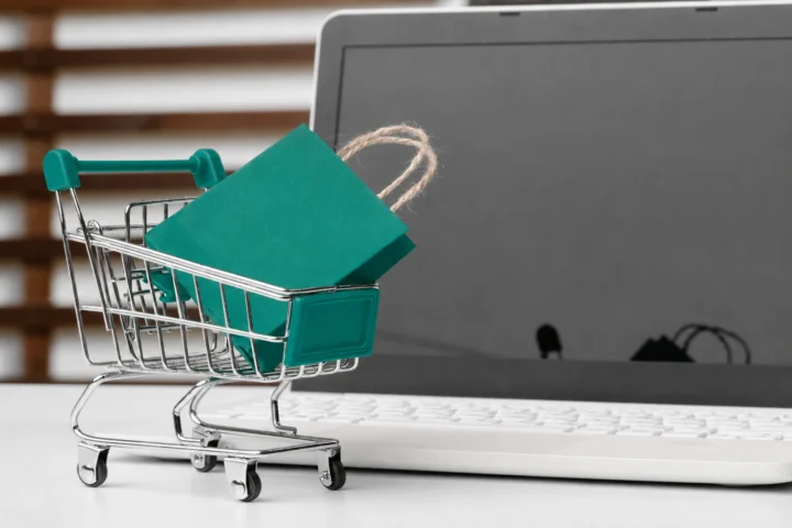 Peak season green shopping cart